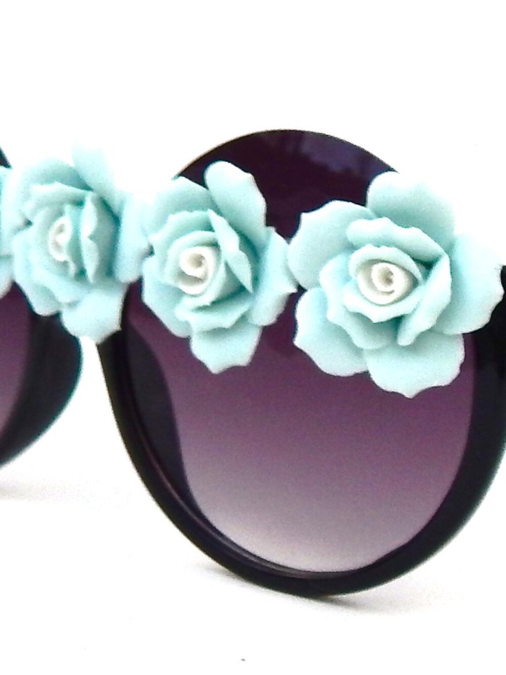 GASOLINE GLAMOUR LADY SINGS THE BLUES PEEEEKABOO SUNGLASSES💙🪻💎